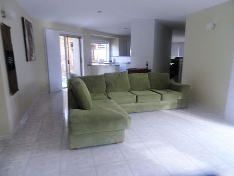 Apurla Hervey Bay - Located At The Point - Sydney 4u 1