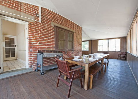 Arch On Mellool - Accommodation Sydney 2