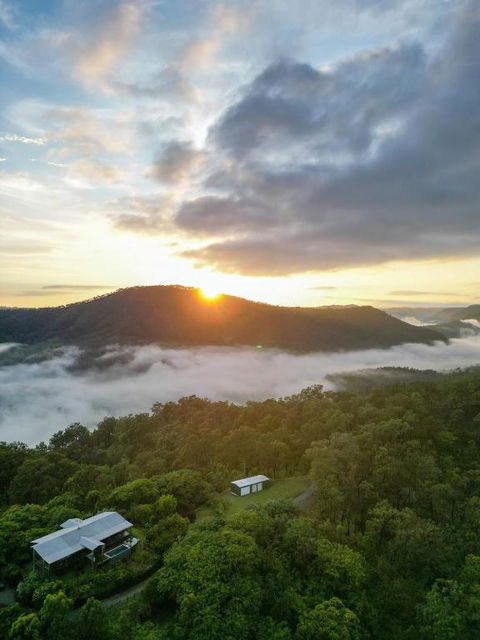 Luxurious Hinterland Guest House With HEATED POOL Sleeps 10 Brisbane Scenic Rim Gold Coast - Sydney 4u 0