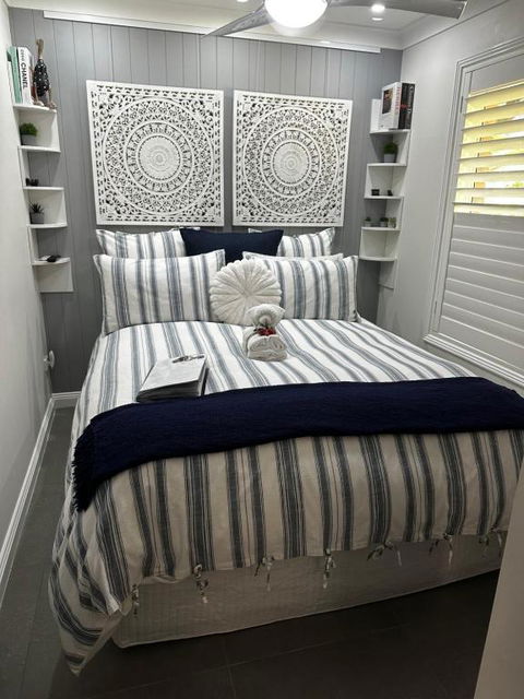 Luxury Boutique Self-Contained Private Granny Flat - Sydney 4u 1