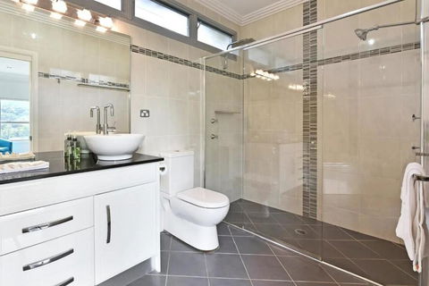 Luxury Mandalong Mansion With Pool & Spa - Sydney 4u 3