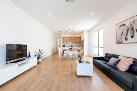 Luxury Private Ensuite Room Close To Airport,City, Genelg Beach - Sydney 4u 3