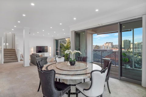 Luxury Retreat Sydney Airport Direct Train Line - Accommodation Sydney 3