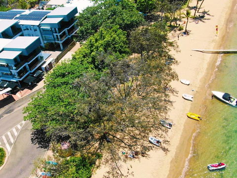 Maggies Beachfront Apartment 9 - Sydney 4u 2