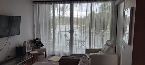 Marina View Apartment On The Maribyrnong River, Melbourne - Sydney 4u 1