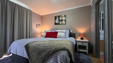 Melville Oasis - Sydney 4u 1