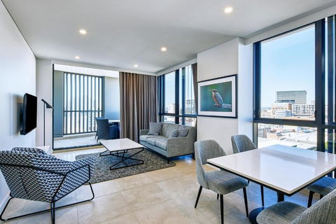 Meriton Suites Liverpool - Accommodation Sydney 1