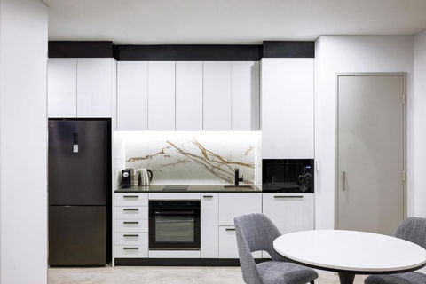 Meriton Suites Liverpool - Accommodation Sydney 2
