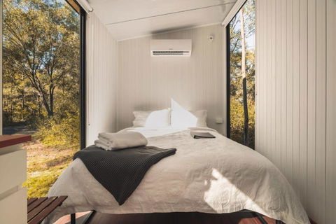 Mirror Reflections By Tiny Away - Accommodation Sydney 3