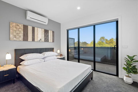 Modern 2-Bed Home In Brunswick With Courtyard - Sydney 4u 1