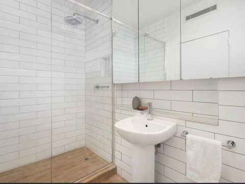 Modern Beach Oasis In Elwood Village - Sydney 4u 3
