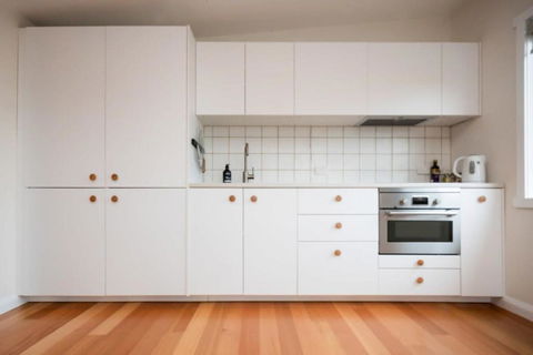 Modern Self Contained Unit Views Parking And WiFi - Sydney Resort 2