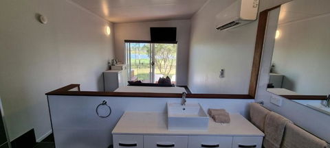 Narangba Motel (formerly Brisbane North B&B And Winery) - Sydney 4u 3