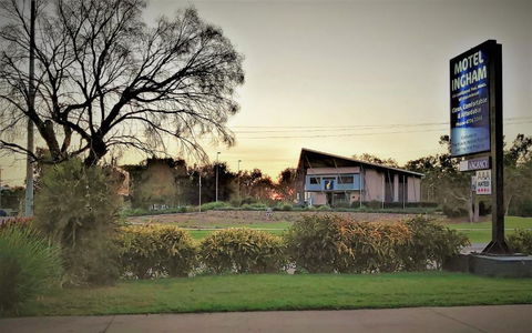 Motel Ingham - Sydney 4u 3