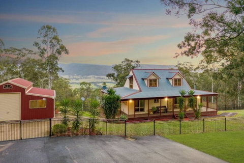 Mount Baker Retreat - Entire Home - Accommodation Sydney 0