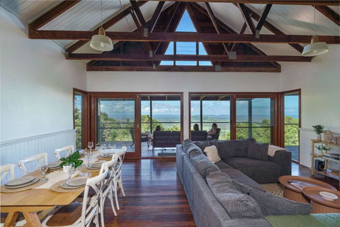 Mountain Retreat With Ocean Views And Fireplace - Sydney 4u 2