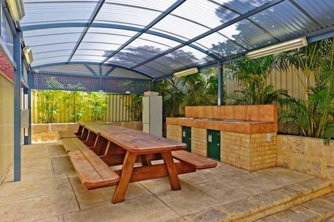 Mountway Holiday Apartments - Sydney 4u 3