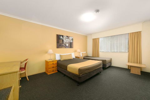 Mt Ommaney Hotel Apartments - Sydney 4u 3