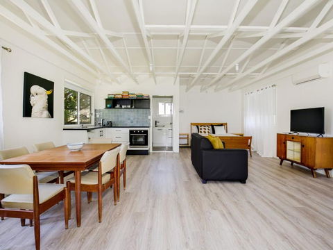 Nest I Pet Friendly I 2 Min Walk To Beach - Accommodation Sydney 3