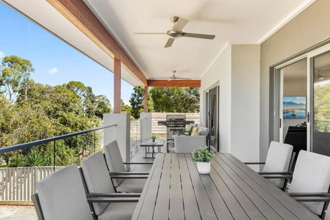 NEW - Sunrise Waters Holiday House - Sydney 4u 3