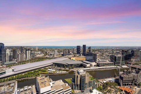 NEW Waterfront Living With Sublime Views 2B1B - Sydney 4u 0