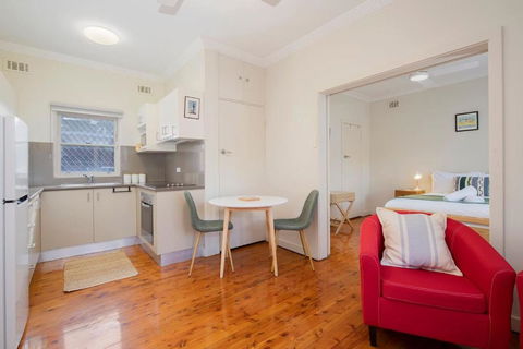 Newcastle Nook - Convenient Comforts In The CBD - Sydney 4u 3
