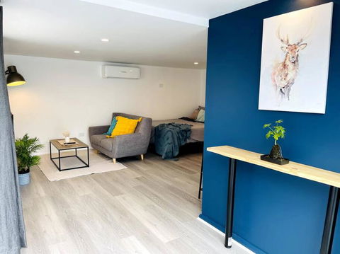 Newly Renovated Contemporary Private Studio Near Hobart CBD And Airport - Accommodation Sydney 2