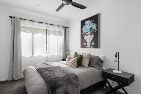 New Modern 2 Bedroom Mountain Retreat Escape - Sydney 4u 0