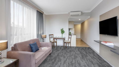 Oaks Sydney North Ryde Suites - Accommodation Sydney 2