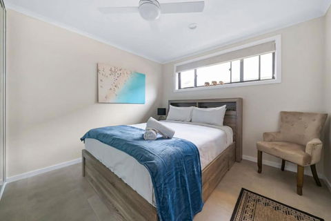 Oak Retreat Bliss By The Beach - Sydney 4u 3