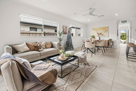 Oasis Retreat In Coomera - Sydney 4u 0