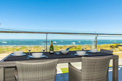Ocean Sunset - Luxury Apartment With Ocean Views - Accommodation Sydney 2
