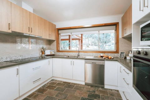 Olinda Rise Retreat House Fire Bathtub And Brekky - Accommodation Sydney 3