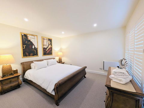ONE Luxury Apartment - Accommodation Sydney 2