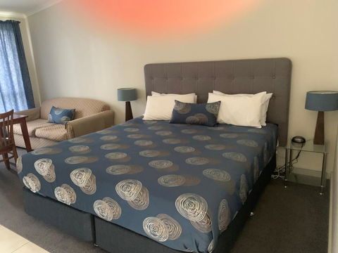Orbost Country Man Motor Inn - Sydney 4u 1