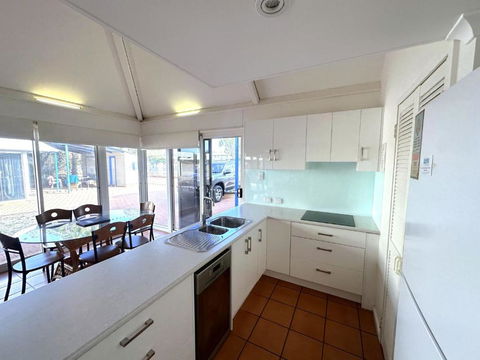 Osprey Holiday Village Unit 123 - Sydney 4u 2