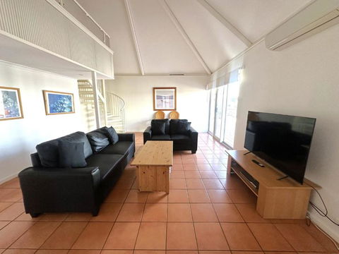 Osprey Holiday Village Unit 123 - Sydney 4u 3