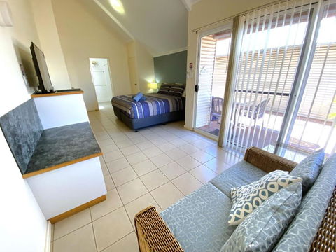 Osprey Holiday Village Unit 201 1 Bedroom - Sydney 4u 3