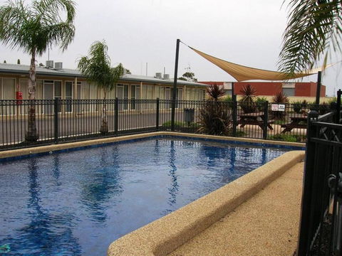 Overlander Hotel Motel - Sydney 4u 3
