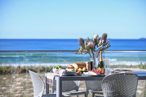 Pacific Dawn On The Beach One - Sydney 4u 0