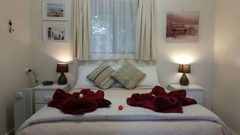 Padthaway Caravan Park - Sydney 4u 2