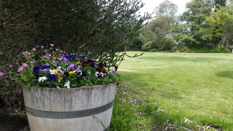 Padthaway Caravan Park - Sydney 4u 0
