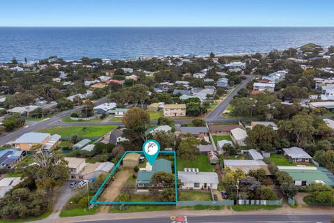 Pascalinga 38 Carrickalinga Road - Sydney 4u 0