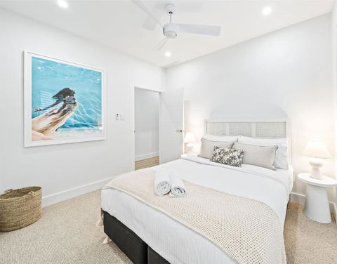 Peach At Palm View Collective - Sydney 4u 2