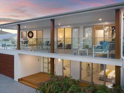 Perfect Beachhouse Lakes Surf At Your Feet - Sydney 4u 2