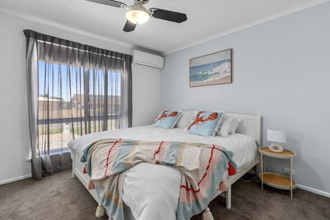 Percys Beach House Moonta Bay - Sydney 4u 3