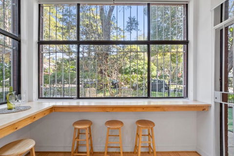 Pet-Friendly Home Just Minutes From Bondi Beach - Accommodation Sydney 3