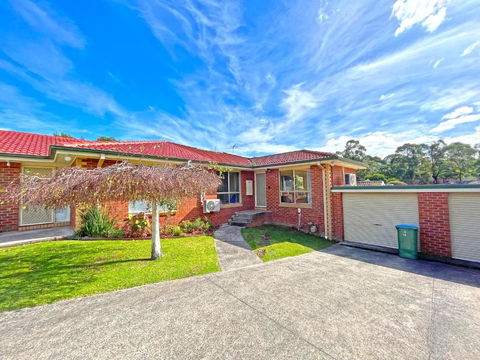 Pet-Friendly Retreat 2BR Ringwood Prime Location - Sydney 4u 1