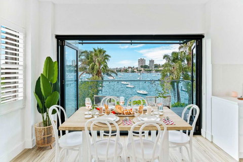 Phoenix At Palm View Collective - Sydney Resort 2