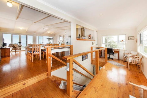 PORT WILLUNGA DREAMING A Beach Front Experience - Sydney Resort 2